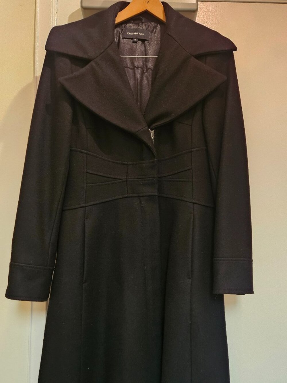 Jones New York Ladies Black Coat Size 10 Style # 34077R